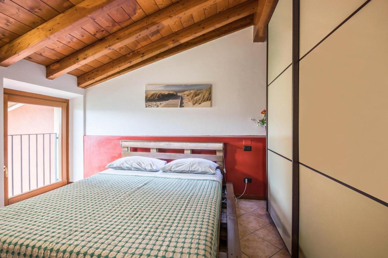 Ferienwohnung Casa Mandello Saló Exterior foto
